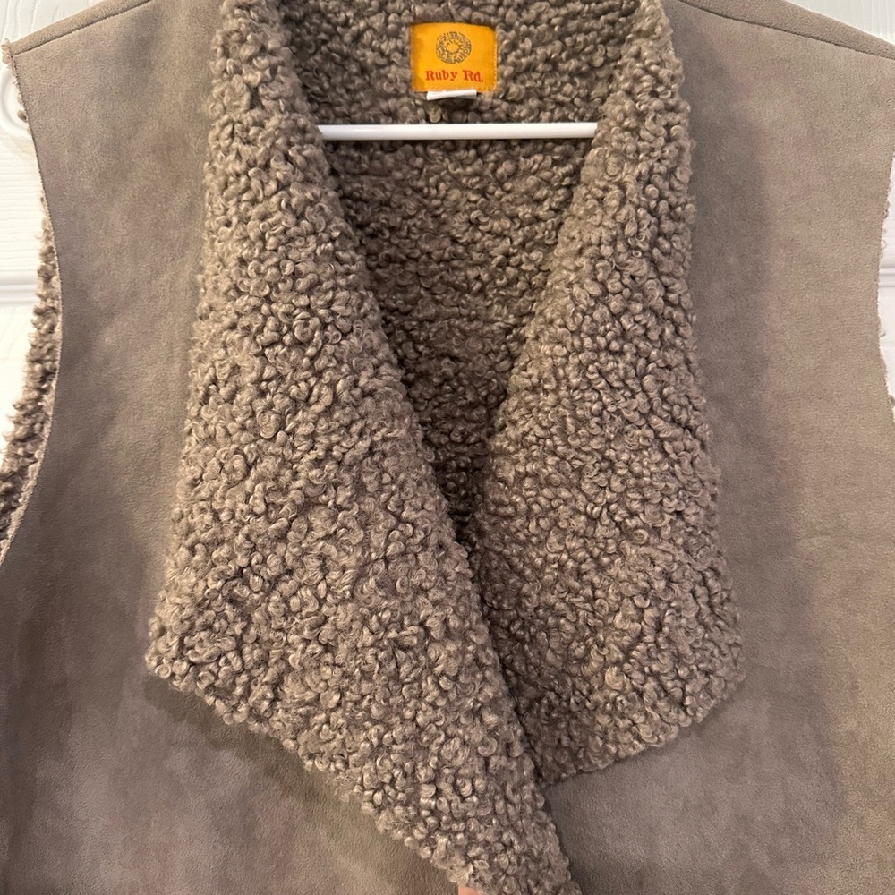 Ruby Rd. Tan Textured Vest - Picture 3 of 4